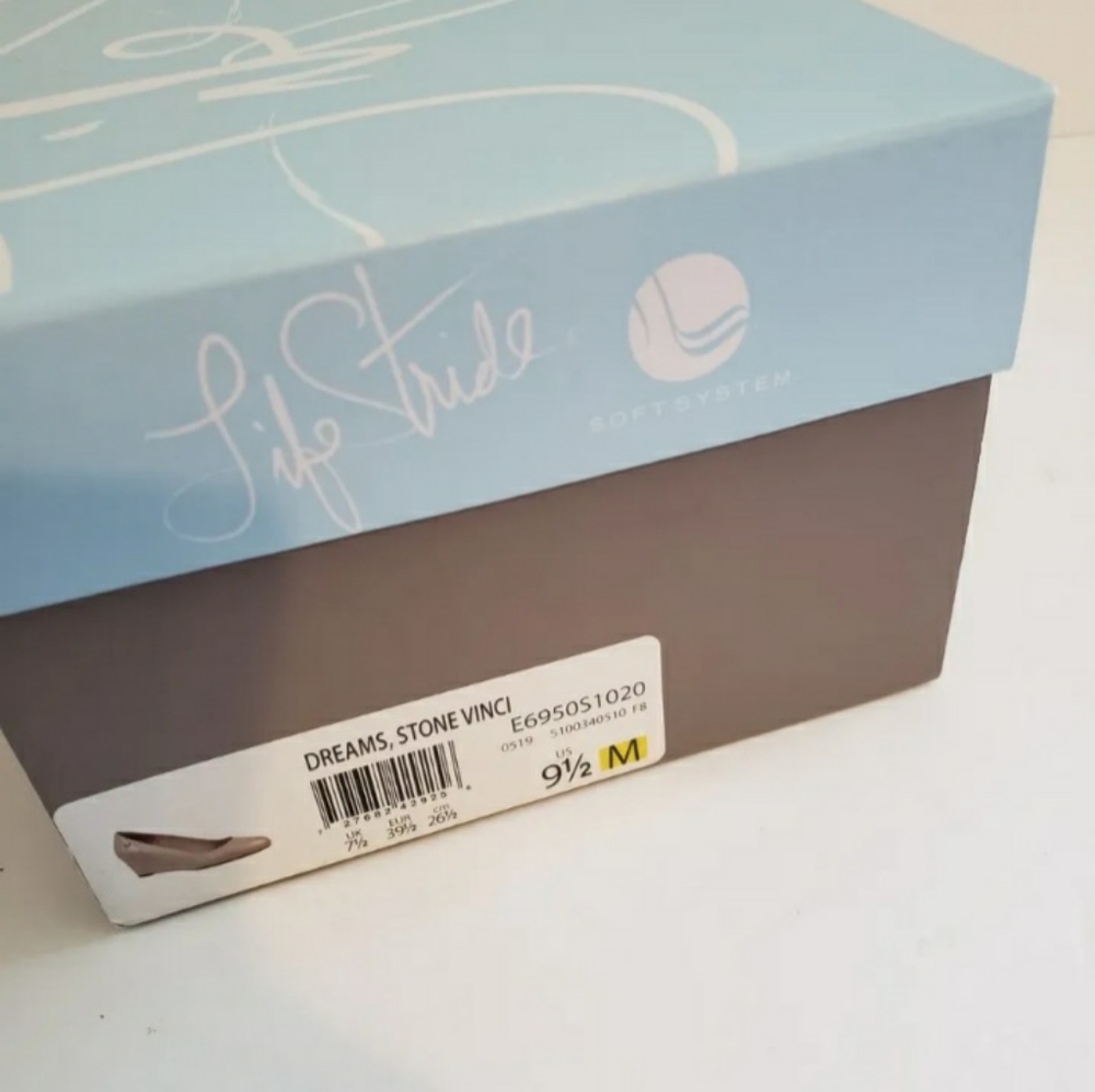 Life stride  comfort flex pumps